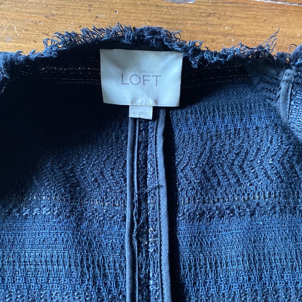 Loft navy blazer - Picture 3 of 10